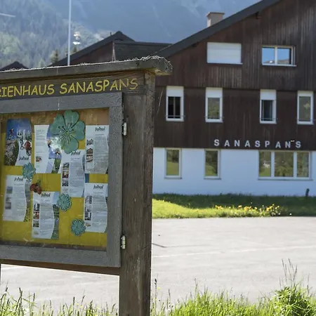 Hostel Juhui Lenzerheide/Lai